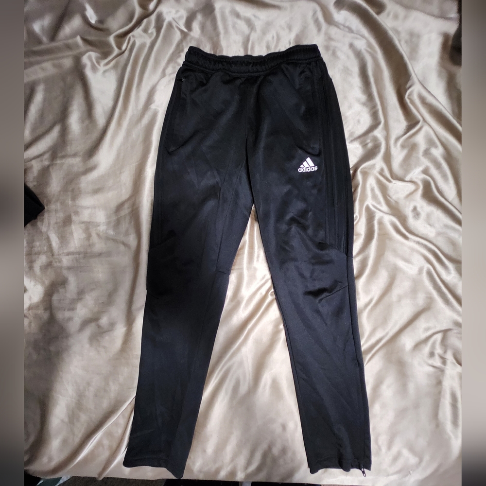 Adidas sweatpants